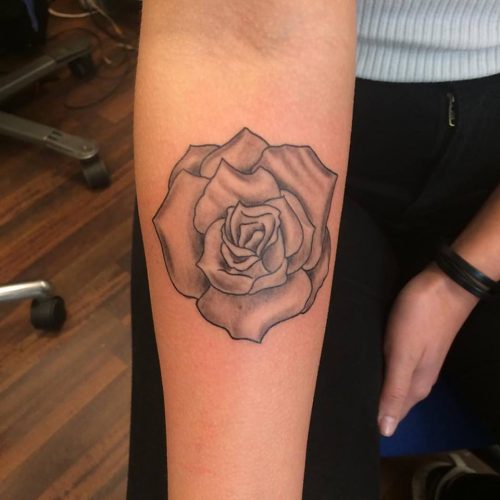 Tattoo intim rosen Genital tattooing
