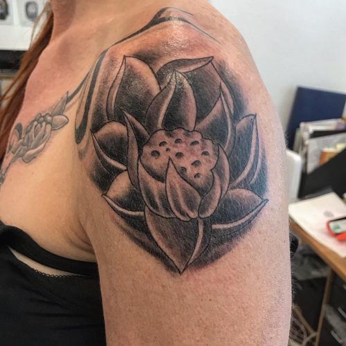 lotus blomst tatovering flower tattoo
