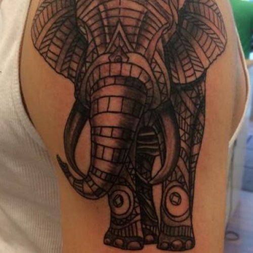 elefant tatoo