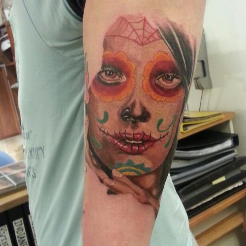 Sugerskull tattoo tatovering dame female Colour